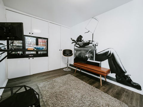 SoYa Apartment Hotel - Pubs and Clubs 13