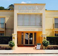 Lifestyle Apartments at Ferntree - Pubs and Clubs