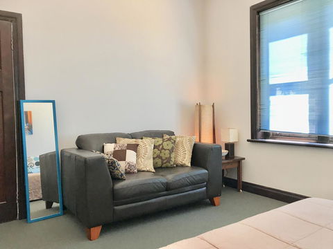 Hillâ€™s Creek Holiday Home - Go Out 13