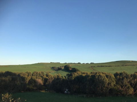 Hillâ€™s Creek Holiday Home - Go Out 1