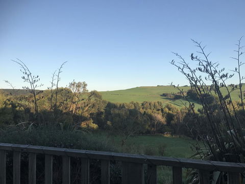 Hillâ€™s Creek Holiday Home - Go Out 16