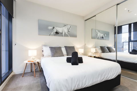 Complete Host 50 Claremont St Apartments - Pubs and Clubs 1