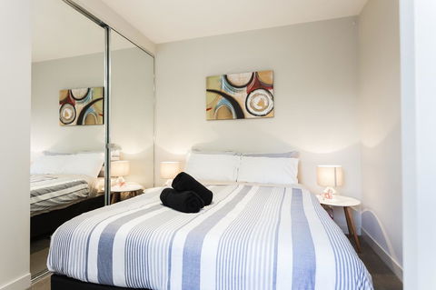 Complete Host 50 Claremont St Apartments - Pubs and Clubs 15