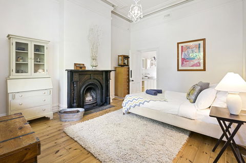 Windermere Fitzroy - Rejuvenate Stays - Pubs and Clubs 1