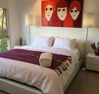 Andrew's On Topaz - Pubs and Clubs