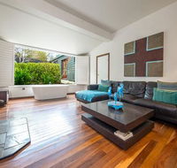 Chestnut Daylesford - Pubs and Clubs