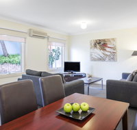 Hawthorn Gardens Serviced Apartments - Go Out