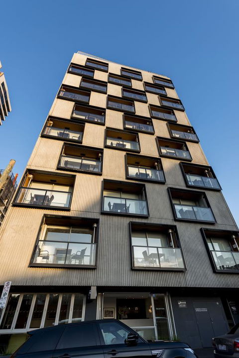 Oaks Melbourne South Yarra Suites - Pubs and Clubs 0