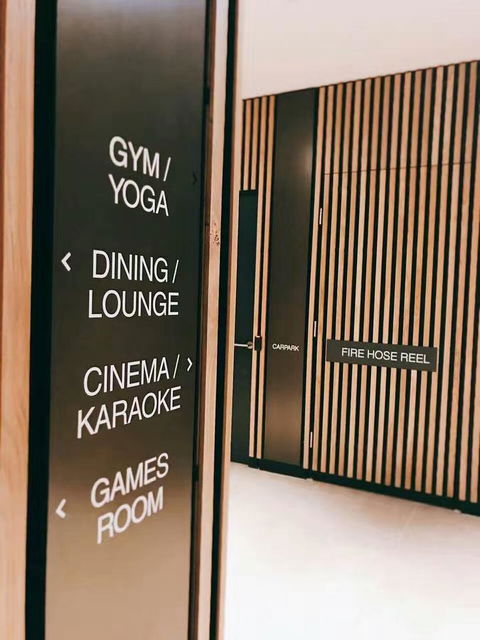 Auzzie Apartments Docklands, Melbourne - Pubs and Clubs 4