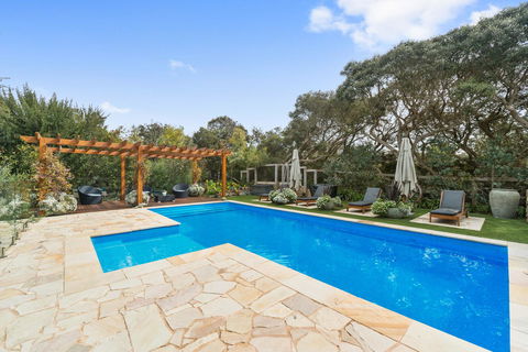 Moonah Woodlands Resort - Pubs and Clubs 2