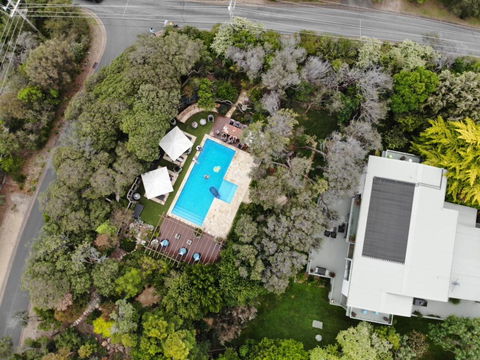 Moonah Woodlands Resort - Pubs and Clubs 24