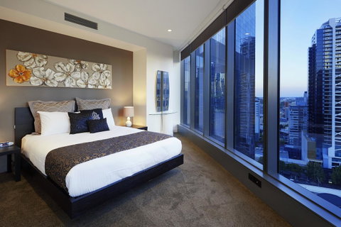 Melbourne Luxury Collection - Go Out 0