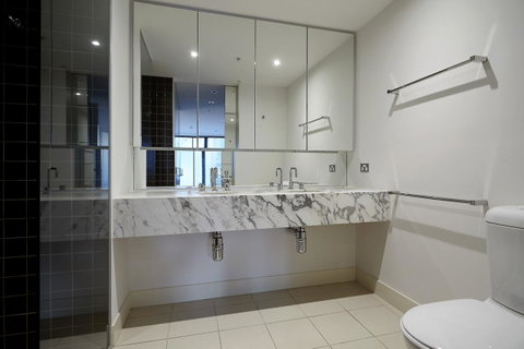 Melbourne Luxury Collection - Go Out 24