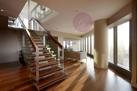 Melbourne Luxury Collection - Go Out 39