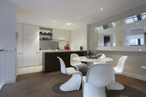 Melbourne Luxury Collection - Go Out 26