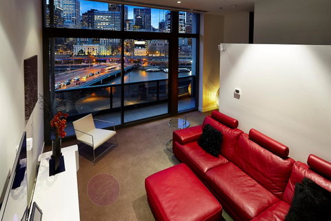 Melbourne Luxury Collection - Go Out 20