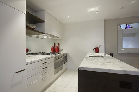 Melbourne Luxury Collection - Go Out 25