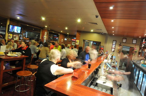 National Hotel Complex Bendigo - Pubs and Clubs 27