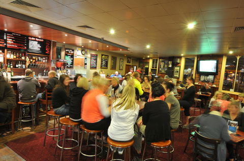 National Hotel Complex Bendigo - Pubs and Clubs 15