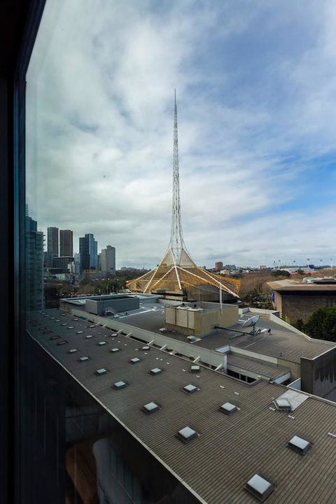 Great Southbank 2 Bedroom Netflix*WIFI*Parking - Go Out 16