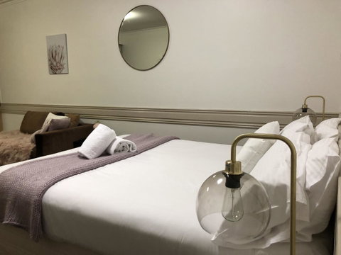 Beaumont Kew Apartments - Go Out 11