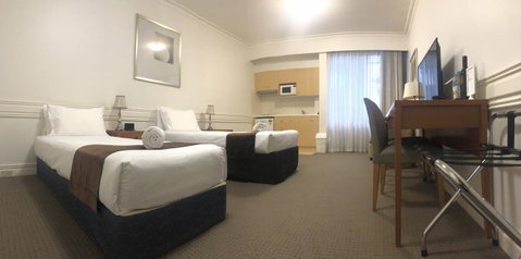 Beaumont Kew Apartments - Go Out 18