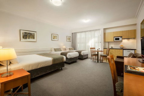 Beaumont Kew Apartments - Go Out 28