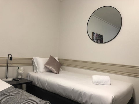 Beaumont Kew Apartments - Go Out 6