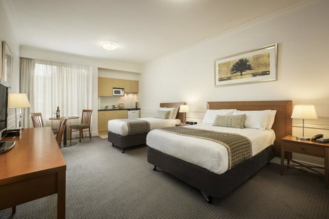 Beaumont Kew Apartments - Go Out 26