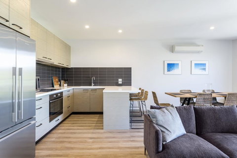 Blairgowrie Apartment 2 - On The Beach - Go Out 3