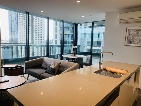 Southbank Seaview Apartment - Go Out 5