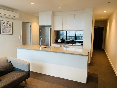 Southbank Seaview Apartment - Go Out 1