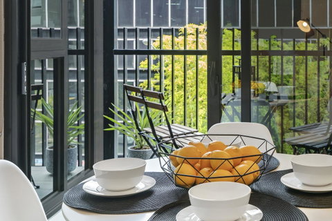 Complete Host Leopold Apartments - Pubs and Clubs 5