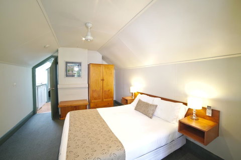 Ballarat Station Apartments - Pubs and Clubs 6