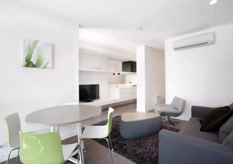 Corporate Keys - Elm Apartments - Go Out 1
