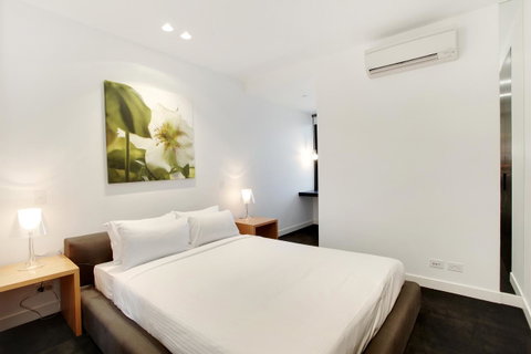 Corporate Keys - Elm Apartments - Go Out 10