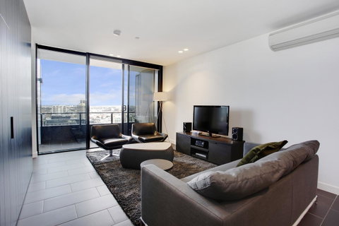 Corporate Keys - Elm Apartments - Go Out 11