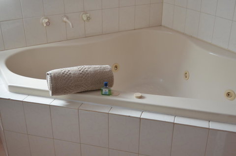 City Heart Motel Warrnambool - Pubs and Clubs 14