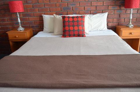 City Heart Motel Warrnambool - Pubs and Clubs 33