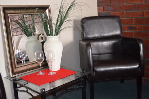 City Heart Motel Warrnambool - Pubs and Clubs 11