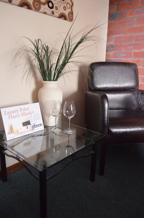 City Heart Motel Warrnambool - Pubs and Clubs 5