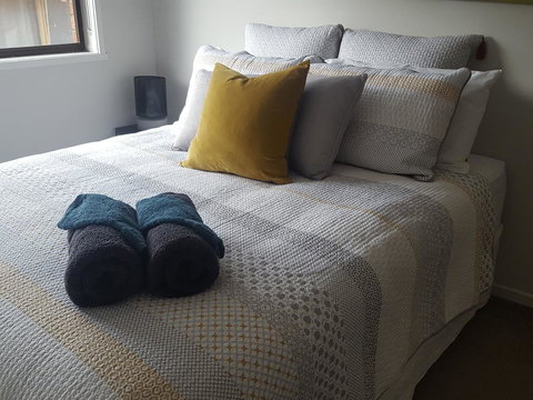 Juliet House - Pubs and Clubs 2