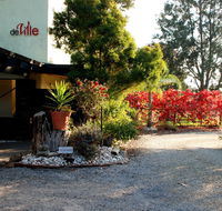 Deville At Healesville - Pubs and Clubs