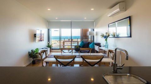 Waterfront Apt 234 Marinaquays - Go Out 0