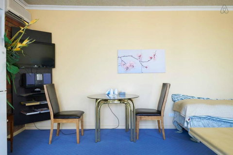 Cottages For Two - Pubs and Clubs 12