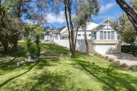 Perfect Blairgowrie Beach House - Go Out 2