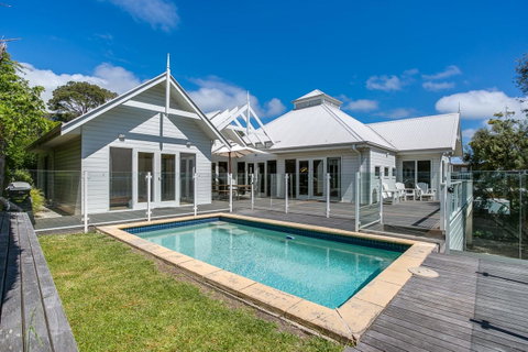 Perfect Blairgowrie Beach House - Go Out 1