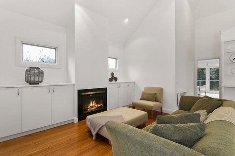 Perfect Blairgowrie Beach House - Go Out 5