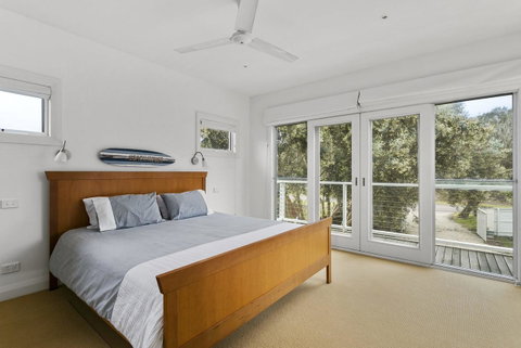 Perfect Blairgowrie Beach House - Go Out 11
