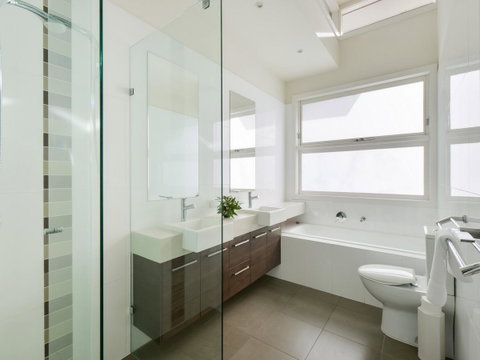 Boutique Stays - Maple On Kent - Go Out 16